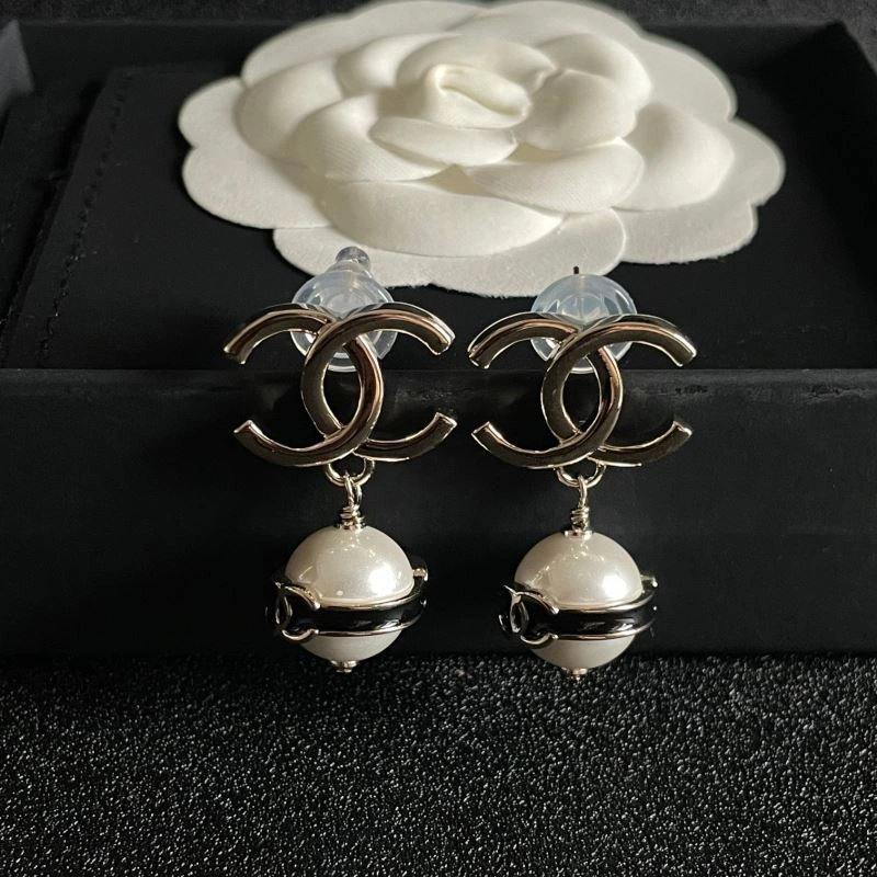 Seasonal Chanel Earrings 229848