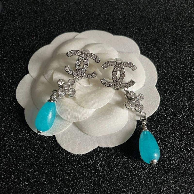 Chanel Earrings Fashionable 229789