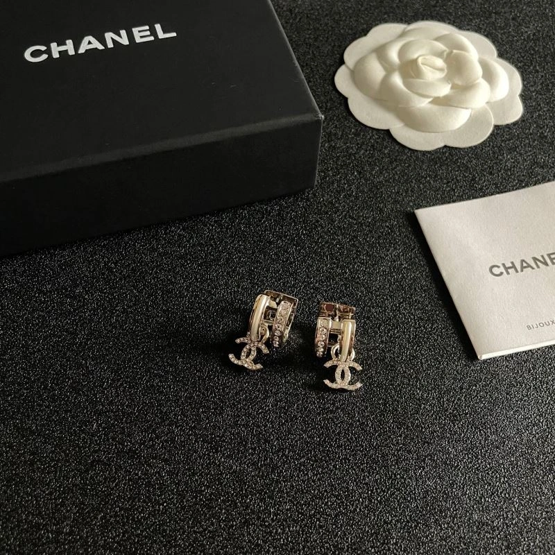 Chanel Earrings Modern 229808