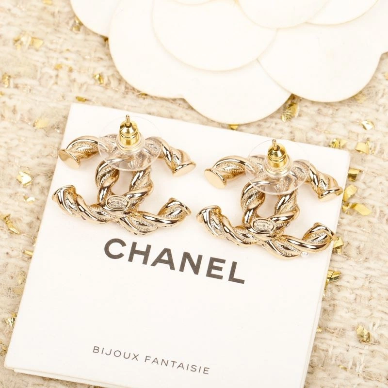 Chanel Earrings Reliable 229806