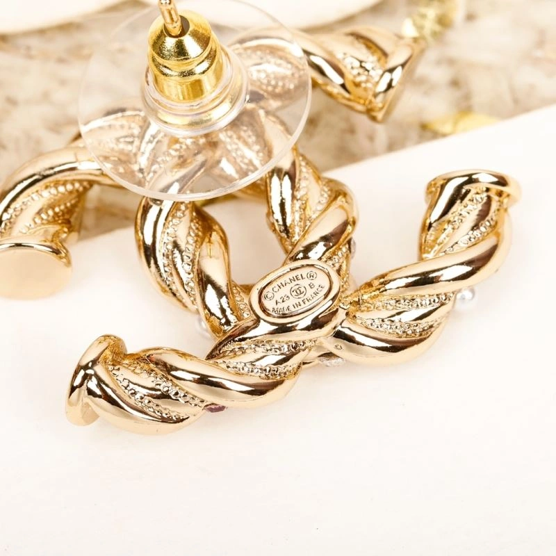 Chanel Earrings Reliable 229806