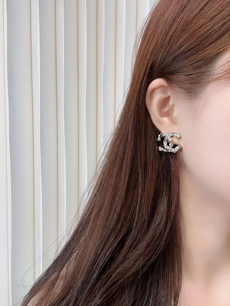 Chanel Earrings Reliable 229806