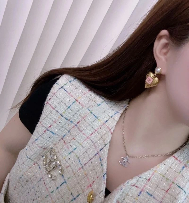 Chanel Earrings WrinkleFree 229846
