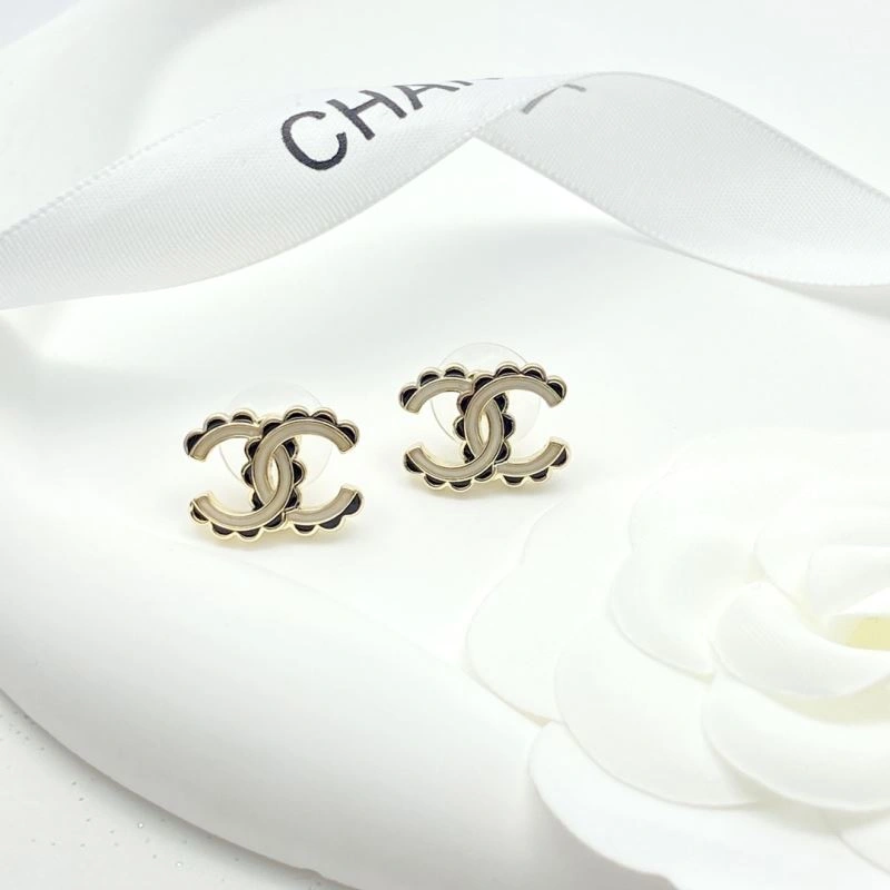 Chanel Earrings Trendy 229781