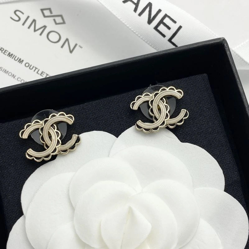 Chanel Earrings Trendy 229781