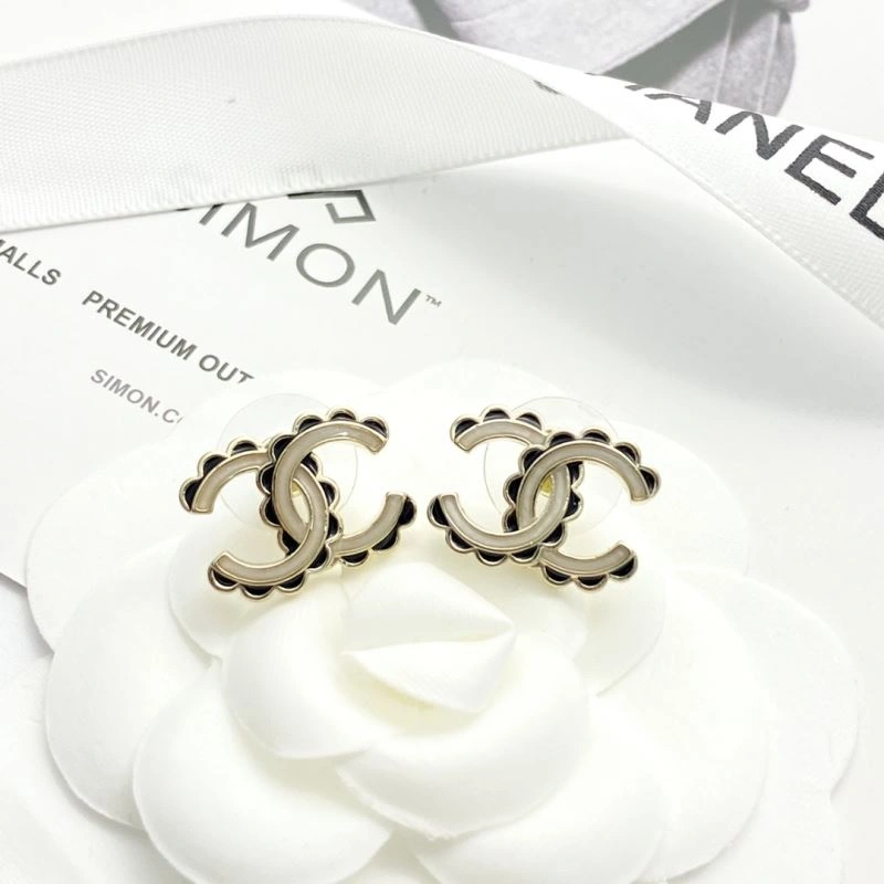Chanel Earrings Trendy 229781