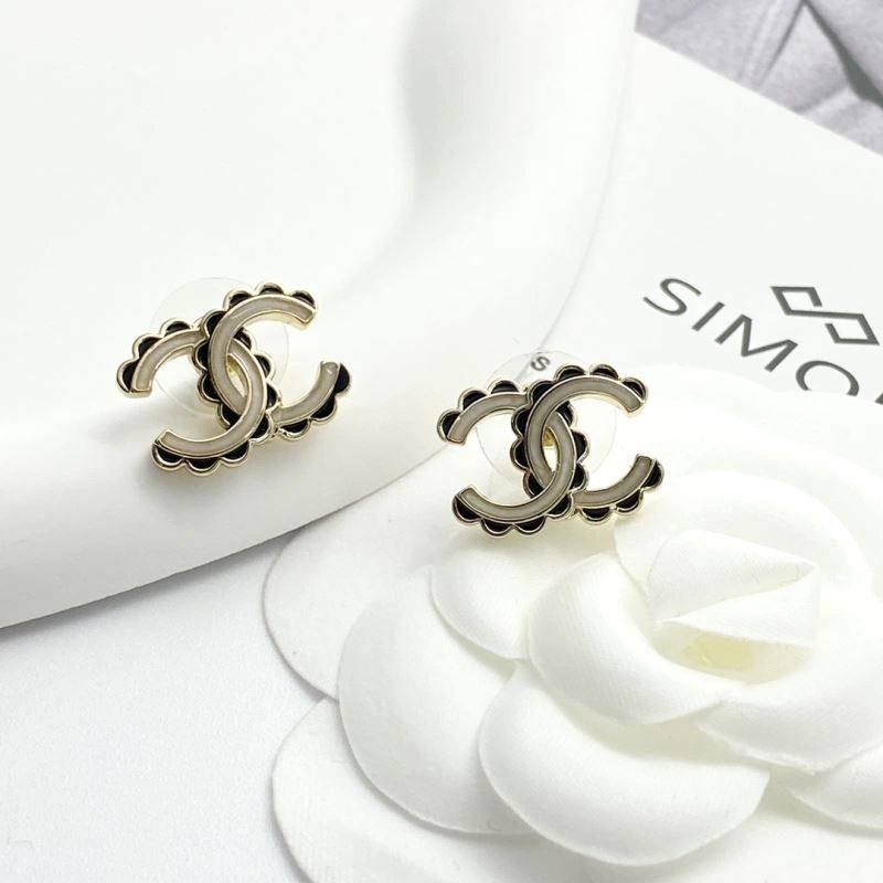 Chanel Earrings Trendy 229781