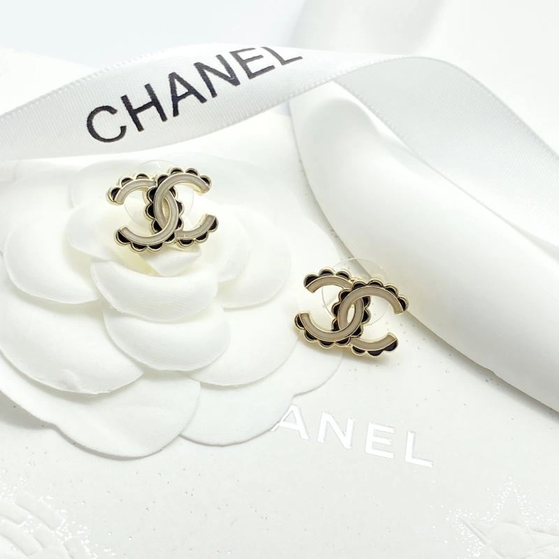 Chanel Earrings Trendy 229781