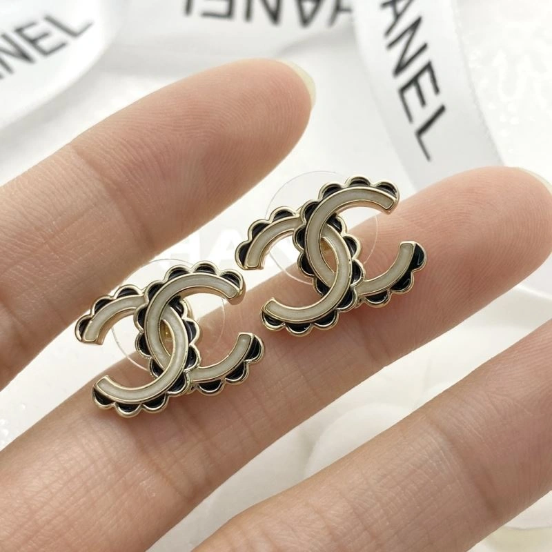 Chanel Earrings Trendy 229781