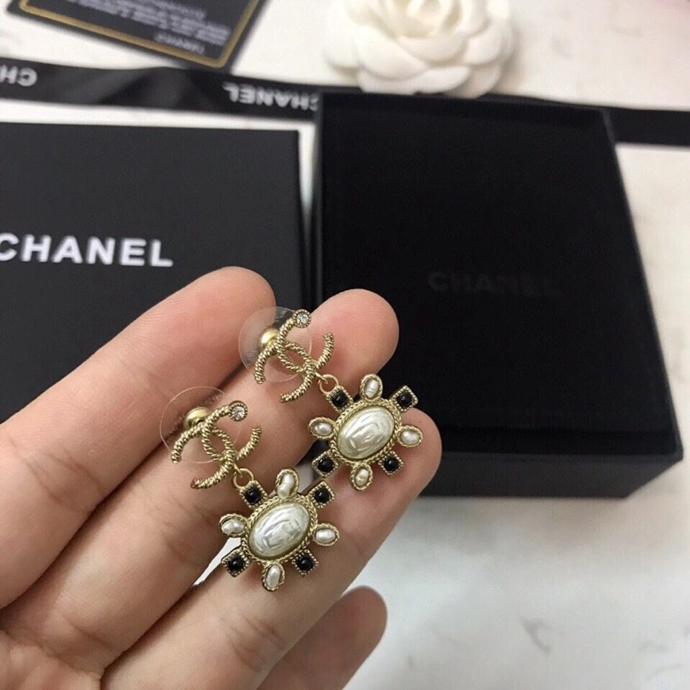 DailyWear Chanel Earrings 229765