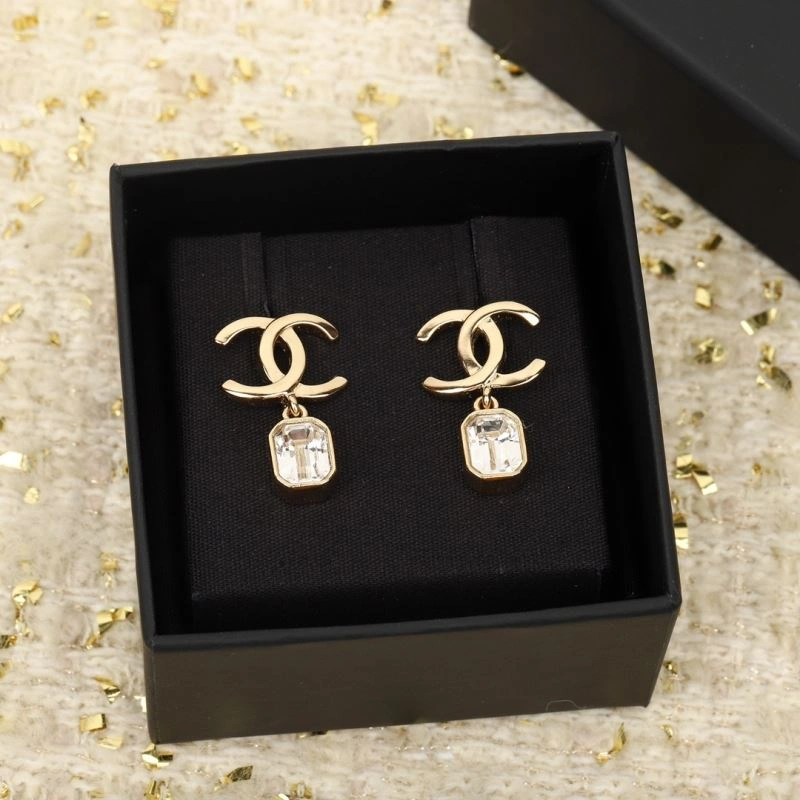 Supportive Chanel Earrings 229803