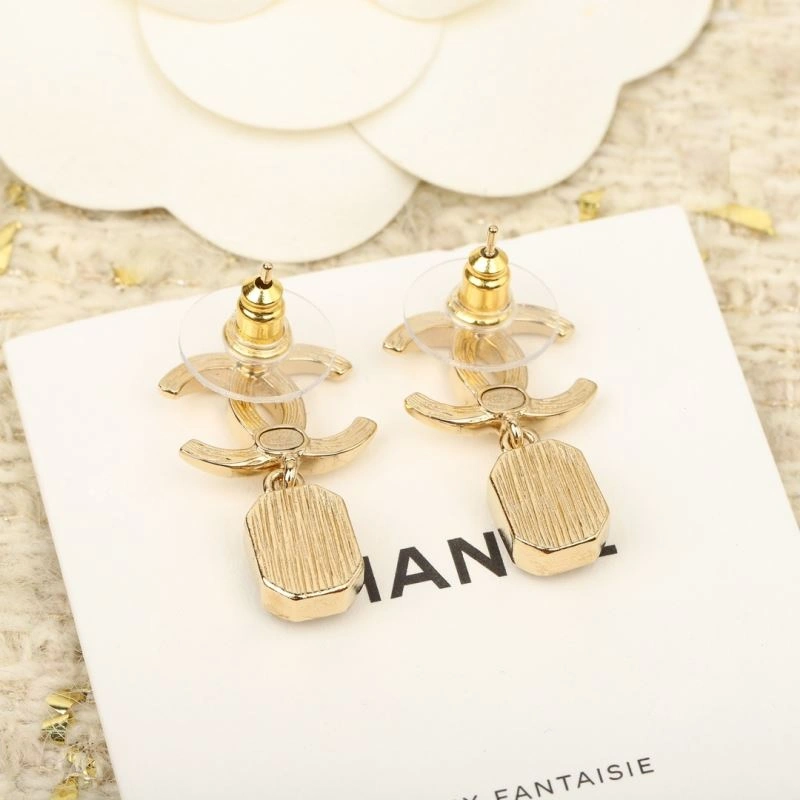 Supportive Chanel Earrings 229803