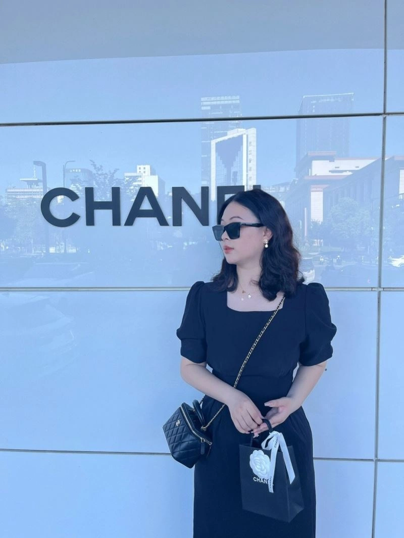 Supportive Chanel Earrings 229803
