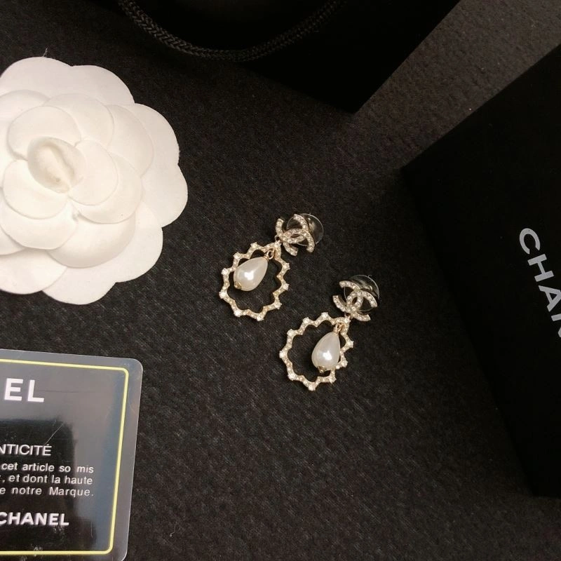 Durable Chanel Earrings 229775