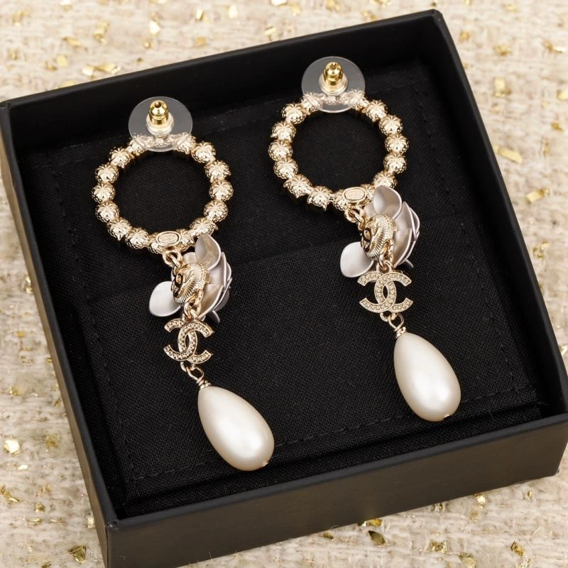 Chanel Earrings Packable 229741