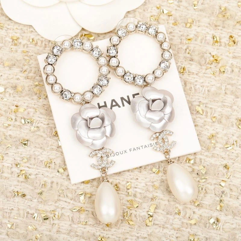 Chanel Earrings Packable 229741