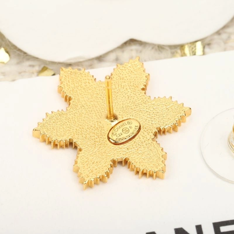 Chanel Earrings Snug 229942