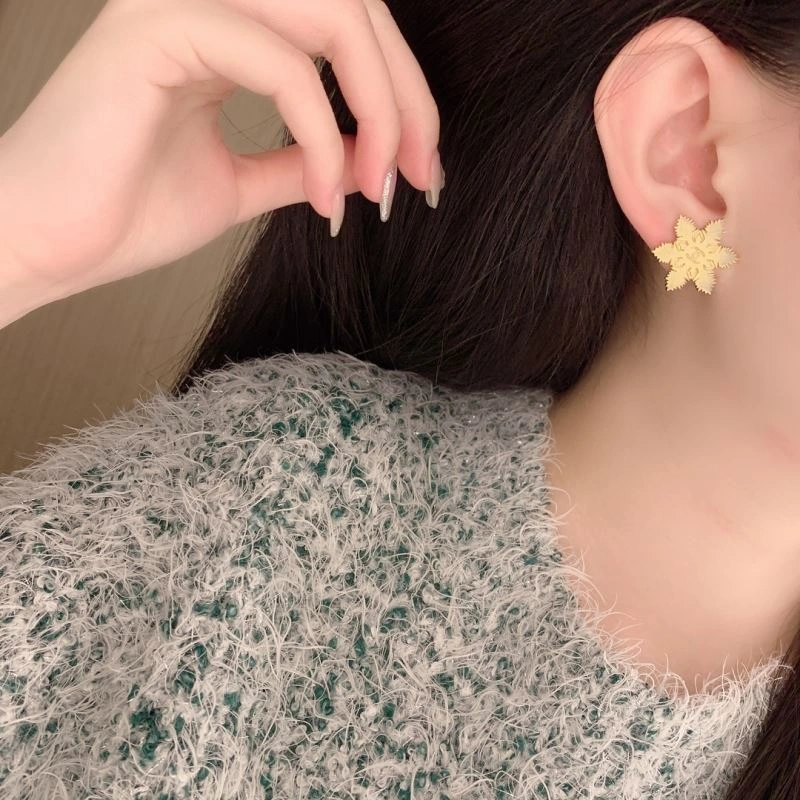 Chanel Earrings Snug 229942
