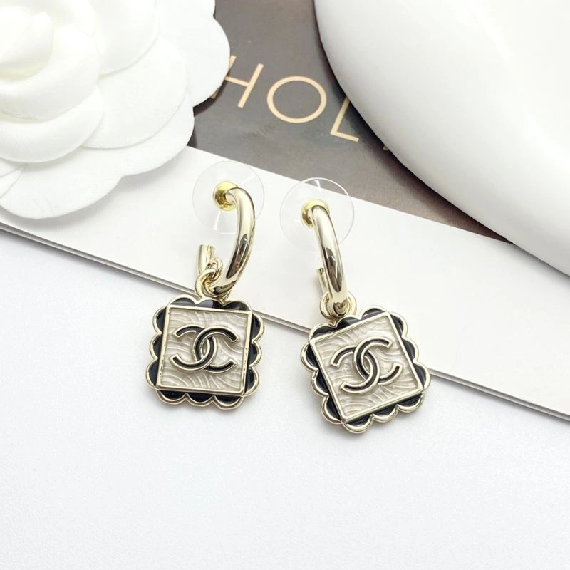 Practical Chanel Earrings 229730
