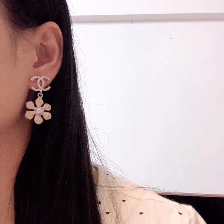 Chanel Earrings Unique 229737