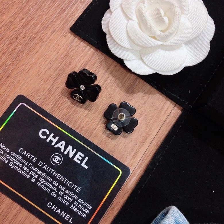Chanel Earrings Modern 229724