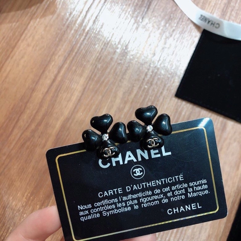 Chanel Earrings Modern 229724
