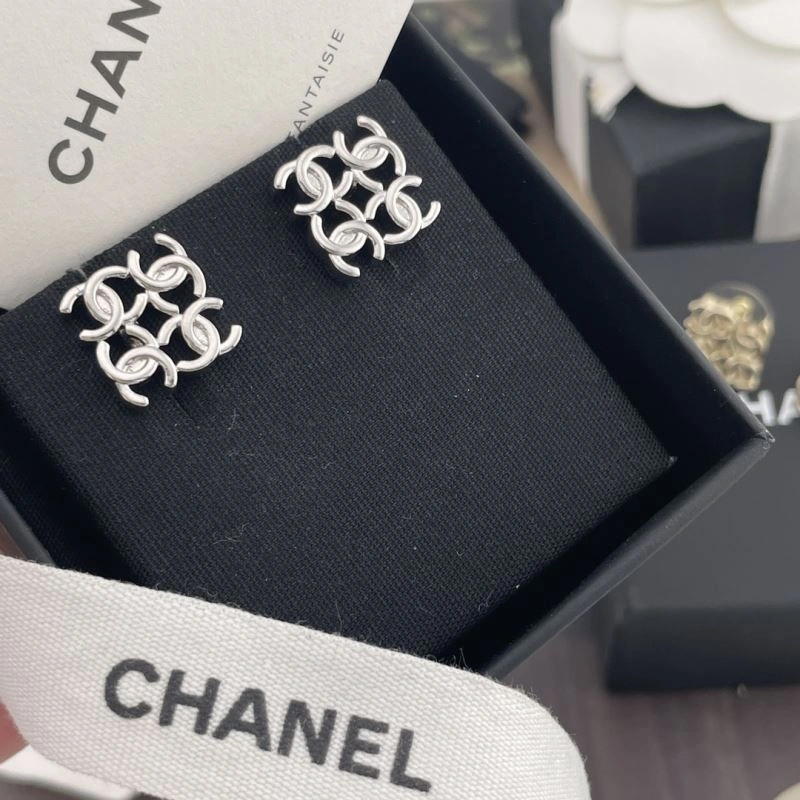 BestValue Chanel Earrings 229759