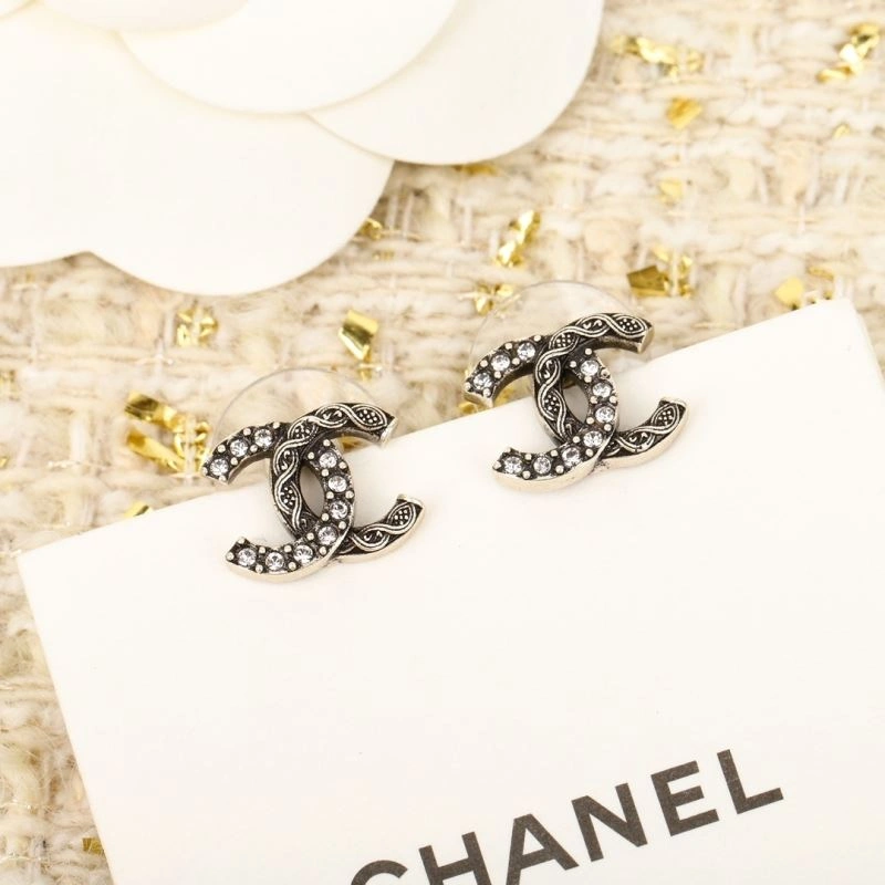 Unisex Chanel Earrings 229923
