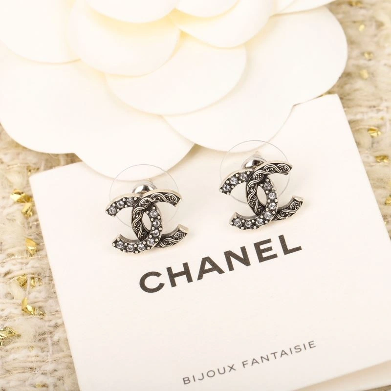 Unisex Chanel Earrings 229923