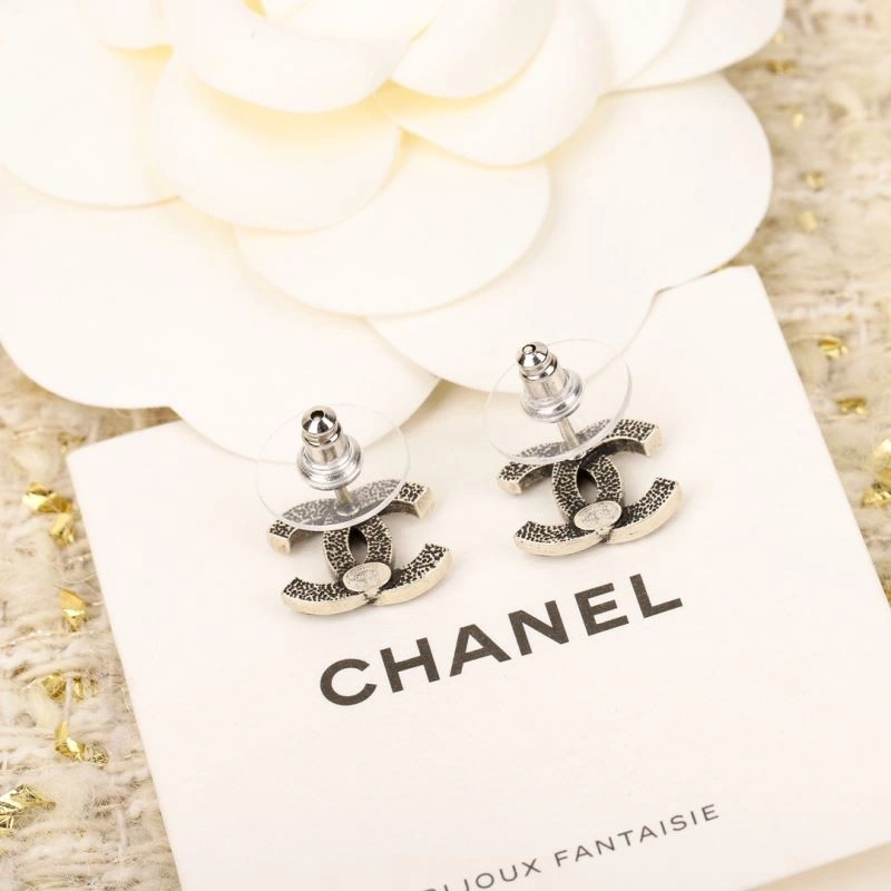 Unisex Chanel Earrings 229923