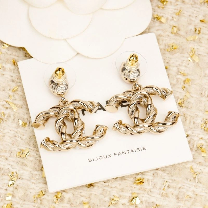 Chanel Earrings Sleek 229707