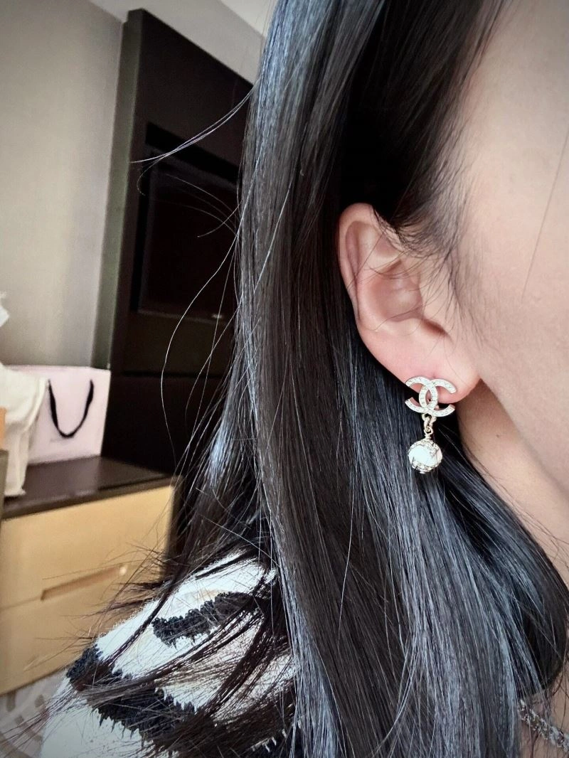 Refined Chanel Earrings 229721