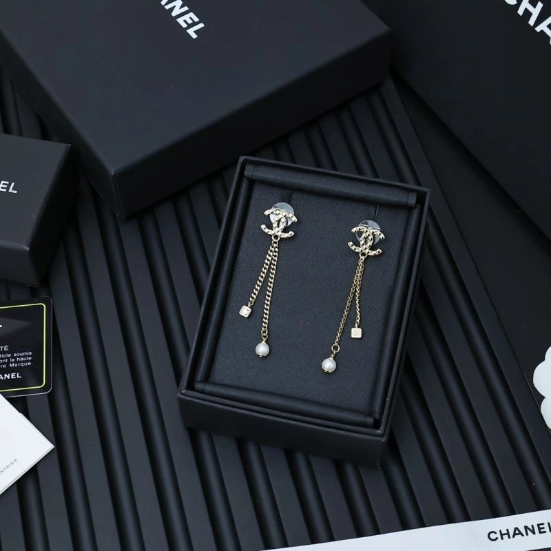 Refined Chanel Earrings 229732
