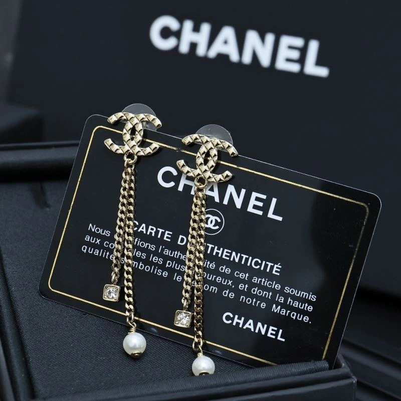 Refined Chanel Earrings 229732