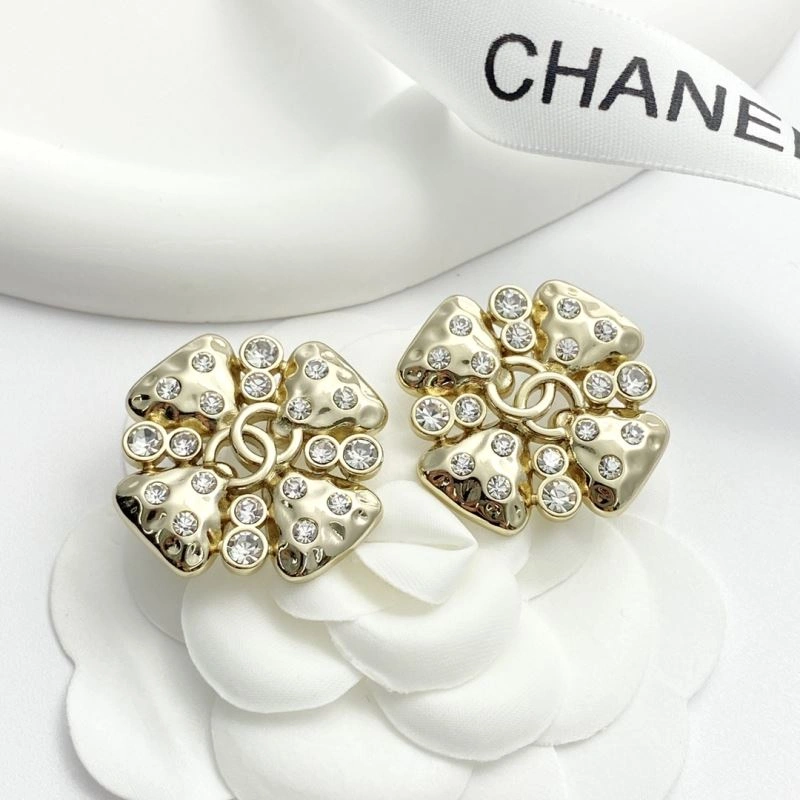 Chanel Earrings Comfortable 229705