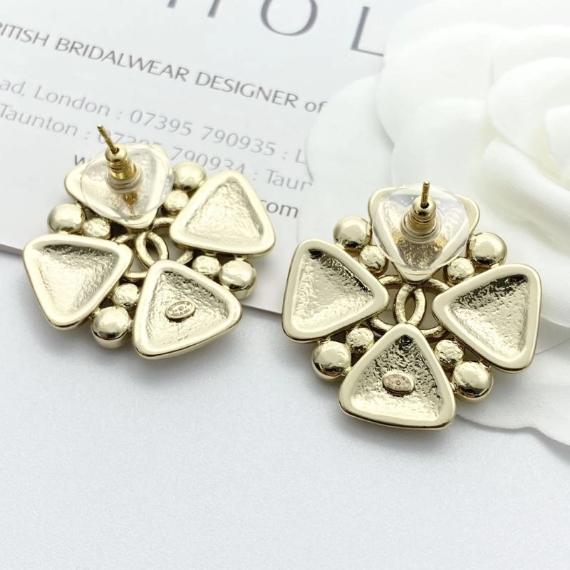 Chanel Earrings Comfortable 229705