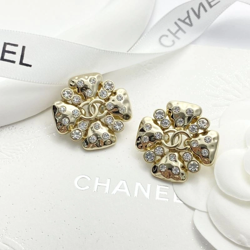 Chanel Earrings Comfortable 229705