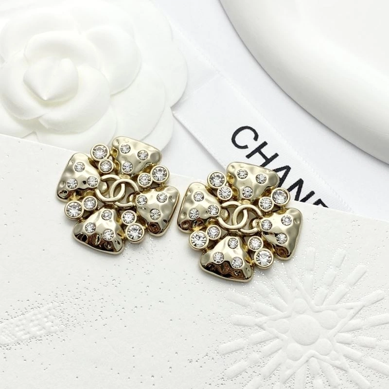 Chanel Earrings Comfortable 229705