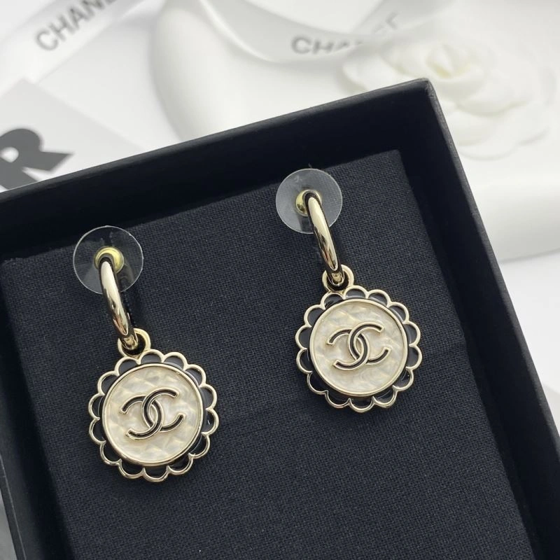 TravelReady Chanel Earrings 229717
