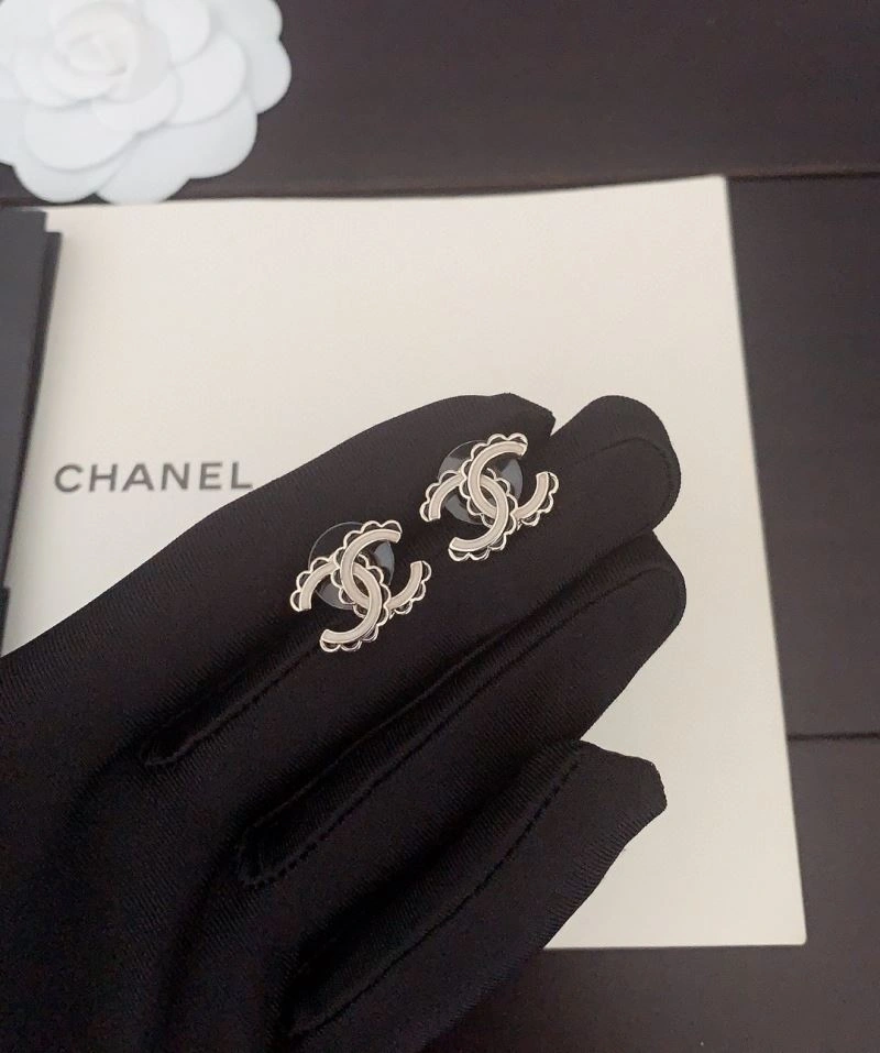 Chanel Earrings Breathable 229701