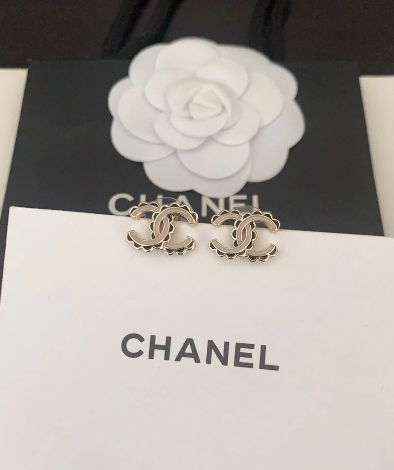 Chanel Earrings Breathable 229701