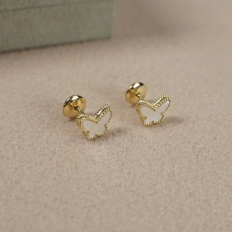 Chanel Earrings Lightweight 229757