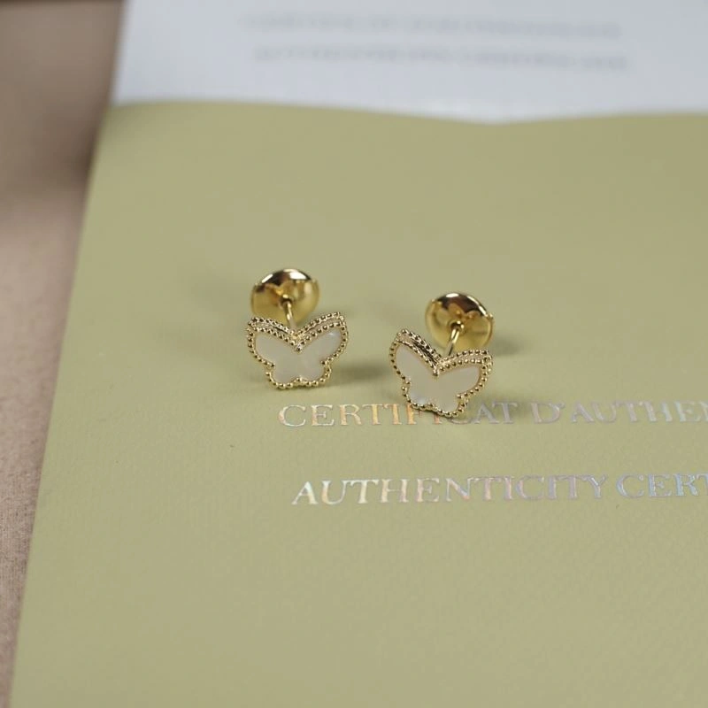 Chanel Earrings Lightweight 229757