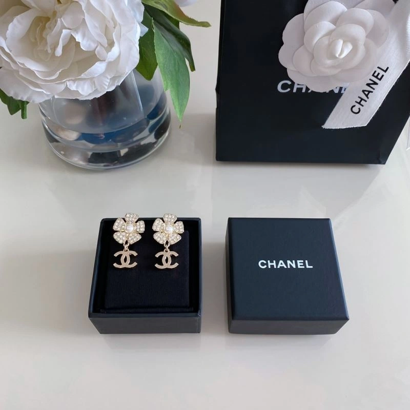 Chanel Earrings WaterResistant 229689
