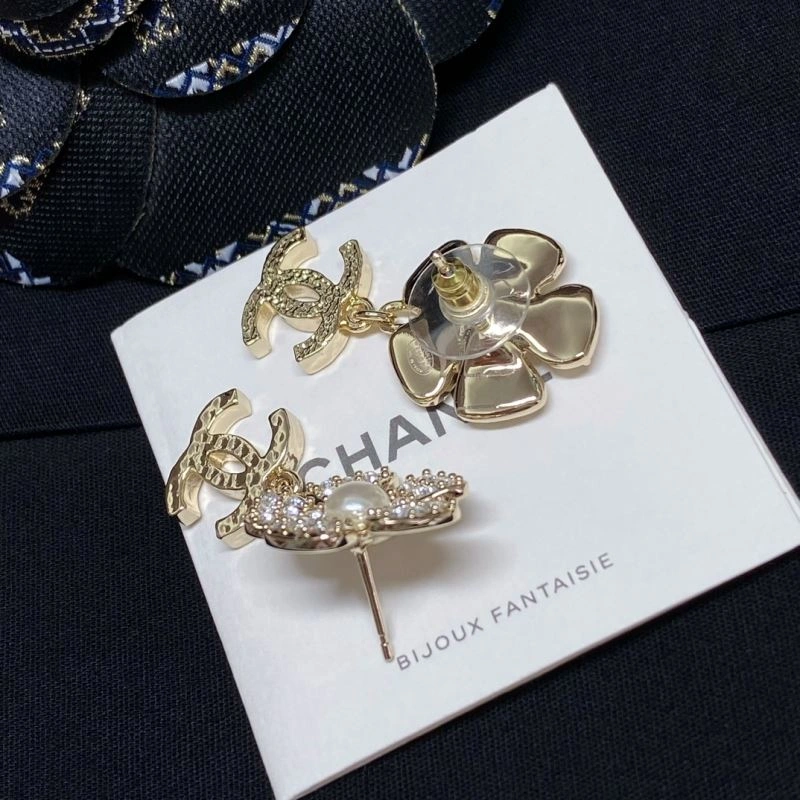Chanel Earrings WaterResistant 229689