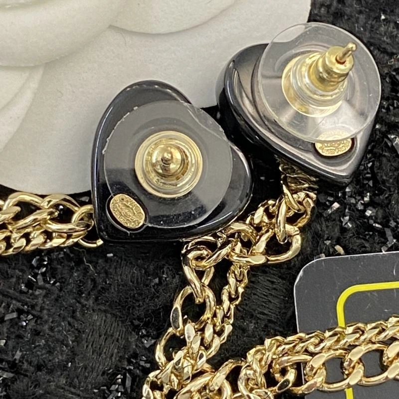 Chanel Earrings SmoothTexture 229714