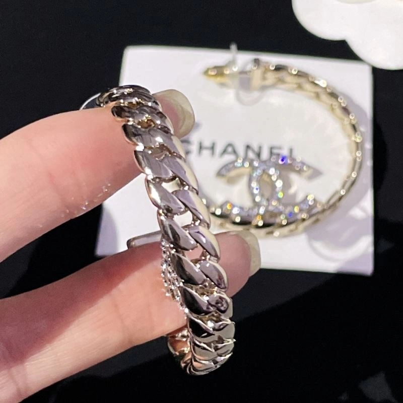 Chanel Earrings Soft 229683