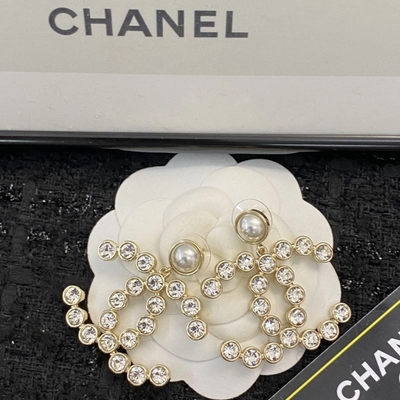 Chanel Earrings Packable 229698