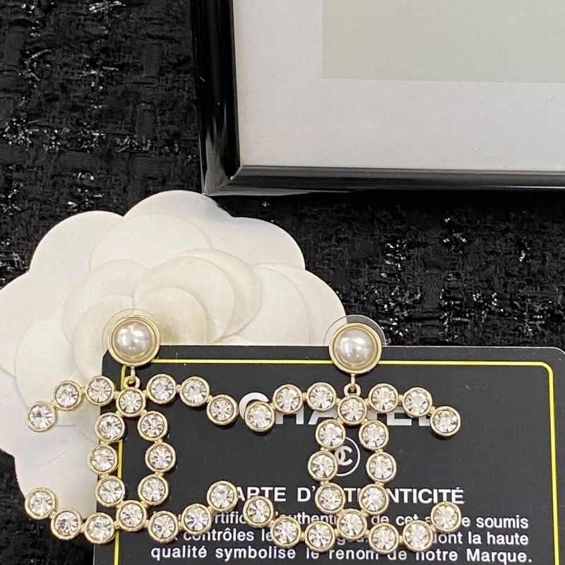 Chanel Earrings Packable 229698