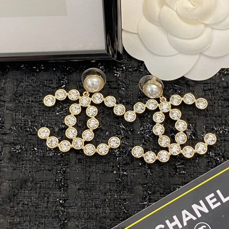 Chanel Earrings Packable 229698